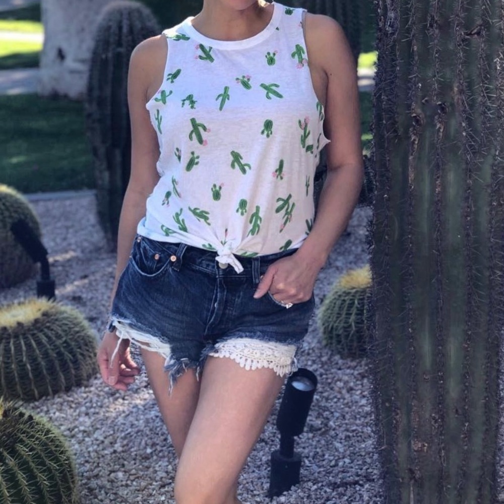 CHASER Green Cactus Flower Tank Top Short Sleeve Tie Knot Shirt Large
